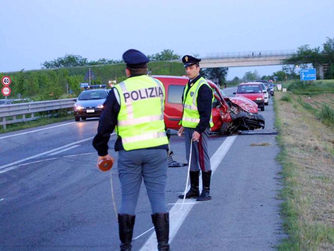 Incidenti stradali: quasi 500 vittime nel 2020 mal…